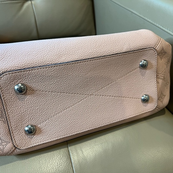 Sold x Louis Vuitton Haumea handbag - Picture 11 of 15